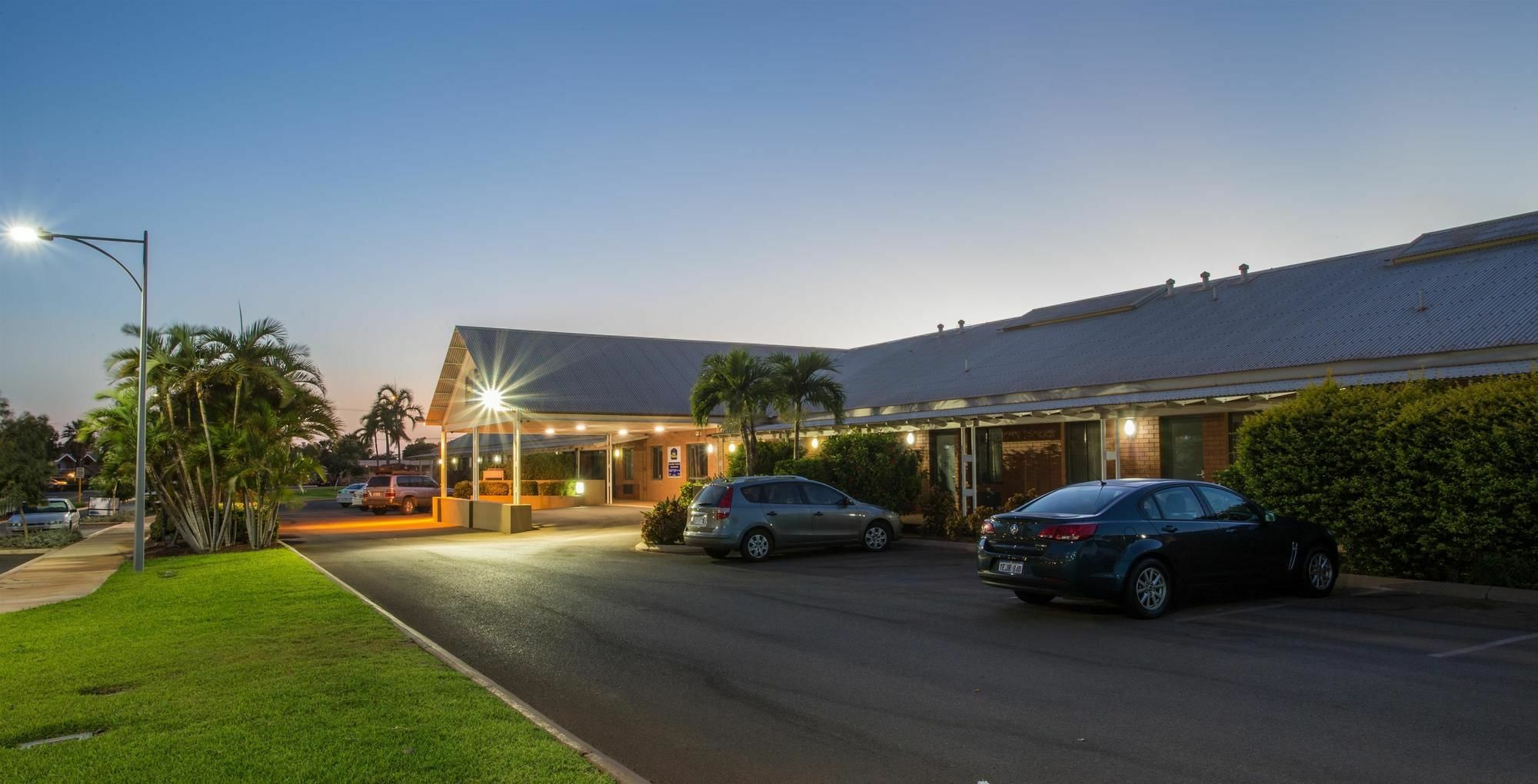 Karratha Central Apartments Екстериор снимка