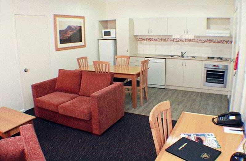 Karratha Central Apartments Екстериор снимка
